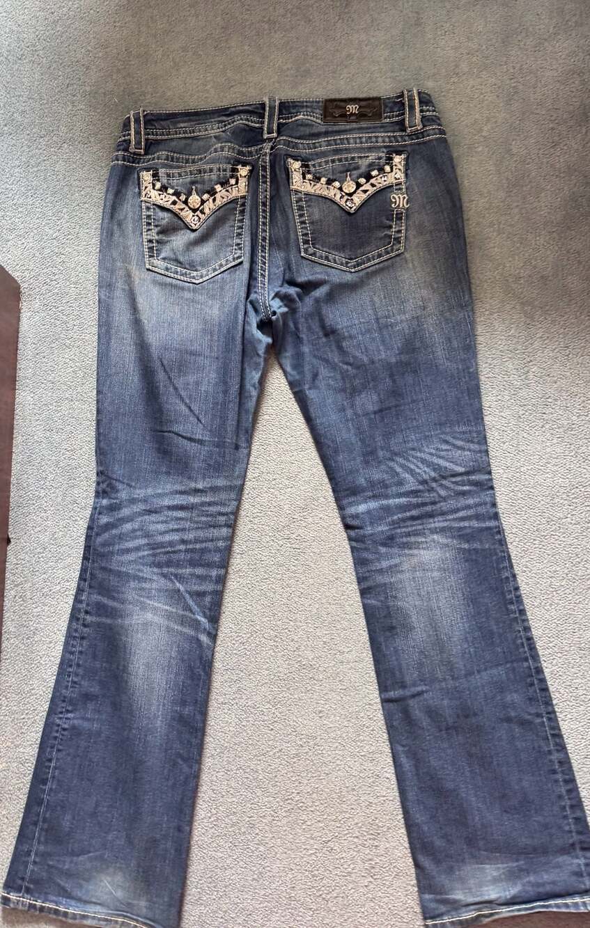 Miss Me Signature Slim Boot Jeans Embellished Pockets 32 14